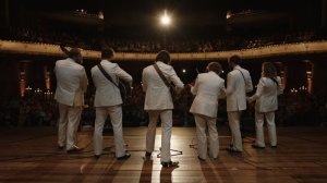 MV5BMTg1MDA2OTgwMl5BMl5BanBnXkFtZTgwMTM4ODkzMDE@._V1__SX961_SY565_