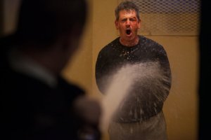 MV5BMjQwNTk2MTY2MF5BMl5BanBnXkFtZTgwNDYzODc0MjE@._V1__SX961_SY565_