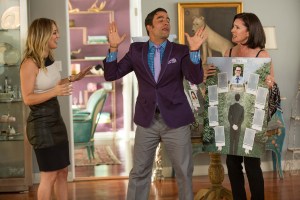 Kaley Cuoco;Mimi Rogers