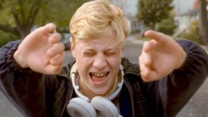 clairestbearestreviews_filmreview_mommy_pilon_wonderwall