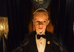 MV5BMTQyODEyNDM0M15BMl5BanBnXkFtZTgwMDAwODcxMDE@._V1__SX1222_SY550_